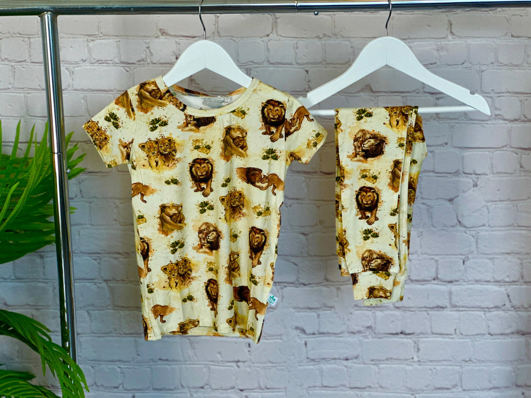 Lions Short Sleeve Pajama Set - Pure Bambinos